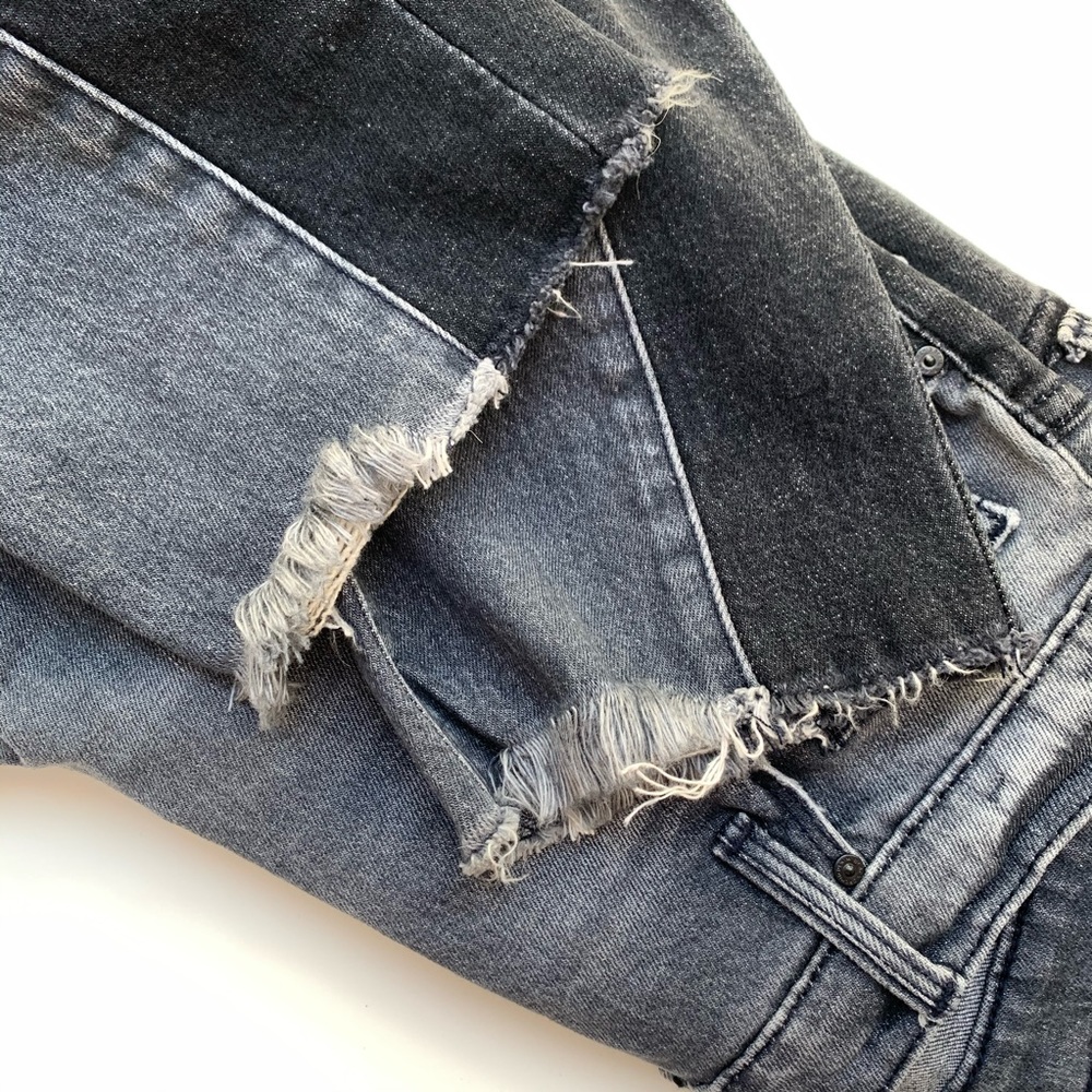Black Orchid Side Panel Boyfriend Jeans Raw Hem - Picture 8 of 8